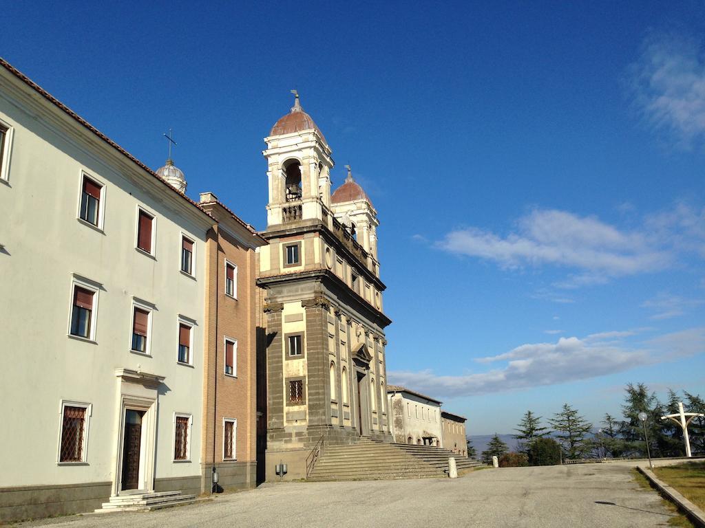 Monastero San Vincenzo - Casa Per Ferie Hotel Bassano Romano Eksteriør billede